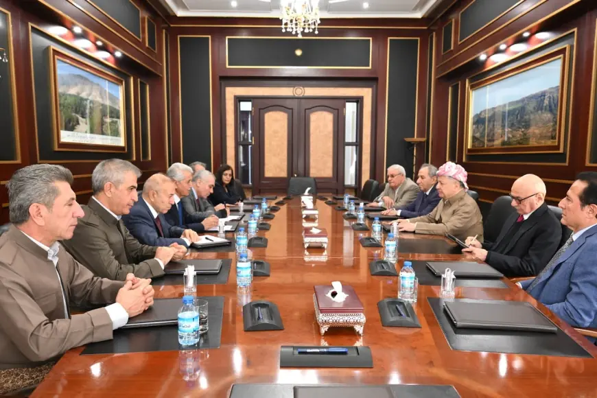 Serok Barzanî bi şanda Partiya Demokrat a Kurdistan - Sûriyeyê re civiya