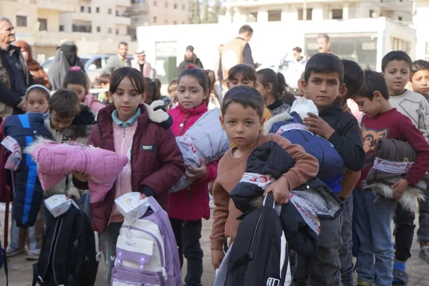 Dezgeha Xêrxwaziya Barzanî li Efrînê alîkariya 200 malbat û 100 zarokên sêwî kir