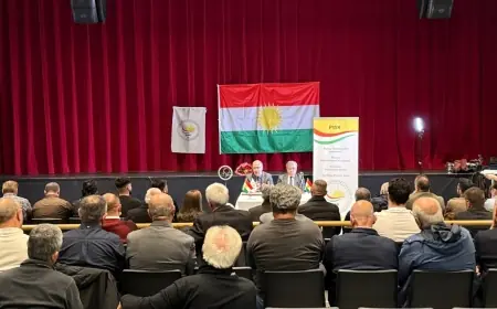 Serokê PWKyê Mustafa Ozçelîk li Kopenhagê Semînerek Li Dar Xist