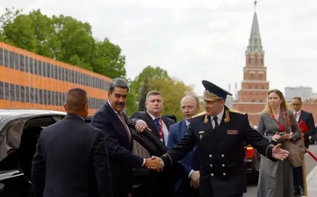 Rusya ve Çin, Venezuela'yı neden yalnız bıraktı?