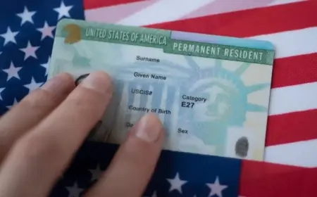 ABD, 19 ülkeden iltica başvurularınu askıya aldı