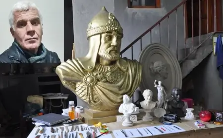 Karslı ünlü heykeltıraş evinde ölü bulundu