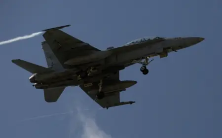 ABD savaş uçakları Venezuela yakınlarında uçtu