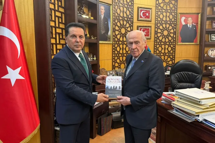 Yerine kayyum atanan Ahmet Özer'den Bahçeli'ye Ziyaret: Neler konuşuldu?