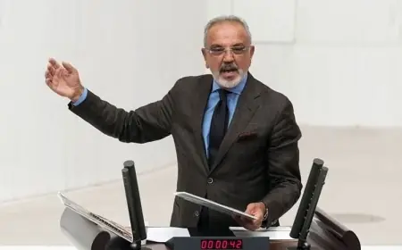 Sırrı Sakık: Barışın yolu Mazlum Abdi'nin Türkiye'ye gelmesinden geçer