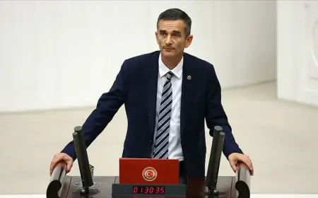 CHP'li vekil DEM Parti milletvekillerine ‘terörist’ dedi