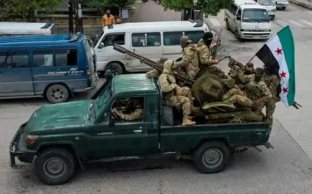 Şam güçleri Halep’te Kürt mahallelerini kuşatma altında tutuyor