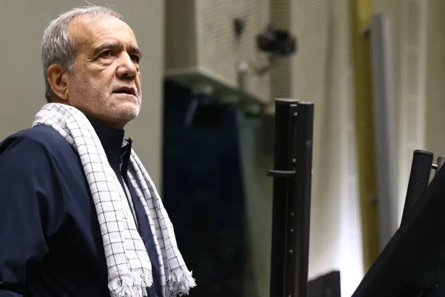 İran Meclisi’nde Cumhurbaşkanı Pezeşkiyan’ı sorgulamak için imza kampanyası başlatıldı