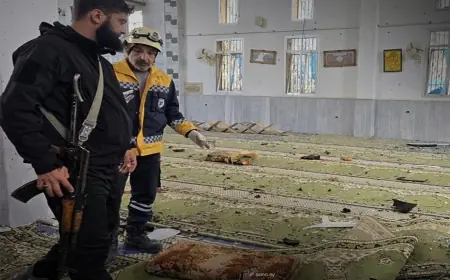 Humus’ta bir Camide patlama: Ölü ve yaralılar var