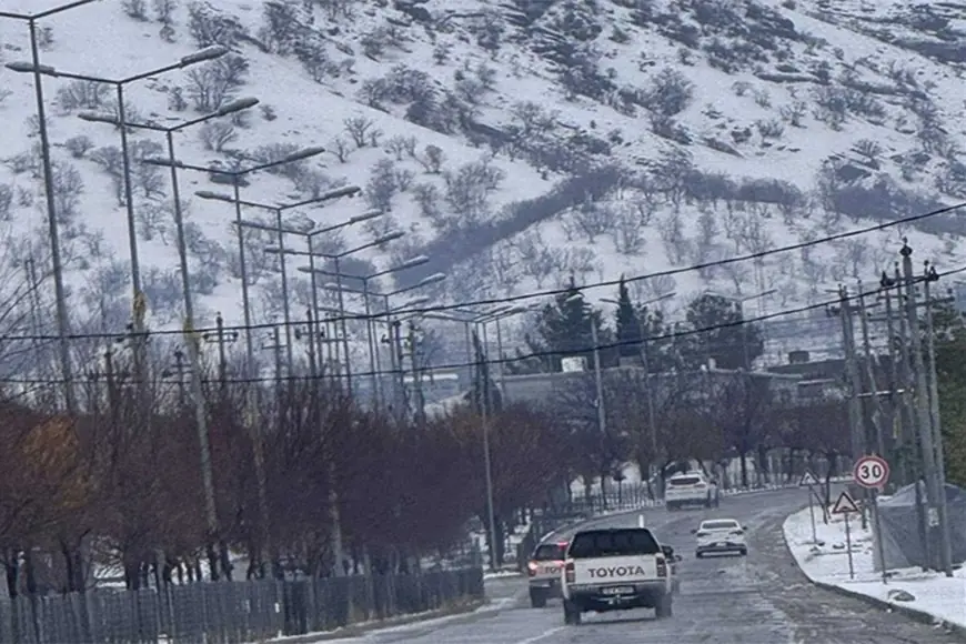 Sidekan dağlarında mahsur kalan 21 kişi sağ olarak kurtarıldı