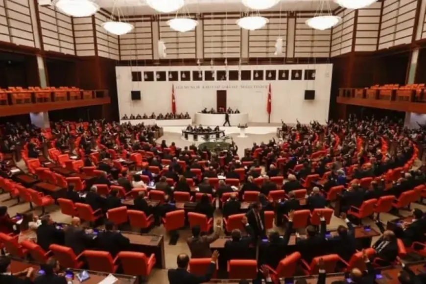 DEM ve CHP’li Vekiller Hakkındaki Dokunulmazlık Dosyaları Meclis’te