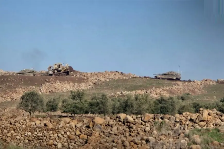 SANA: İsrail ordusu Kuneytra’da Suriye topraklarına bayrak dikti