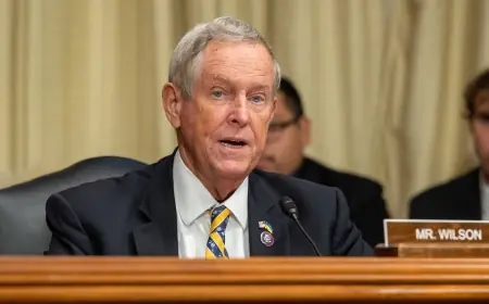 ABD’li senatör: İstikrarlı bir Suriye istiyoruz, Kürtleri korumak önemli