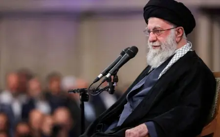 İran liderinden göstericilere uyarı: 'Yabancılar adına hareket ediyorlar'