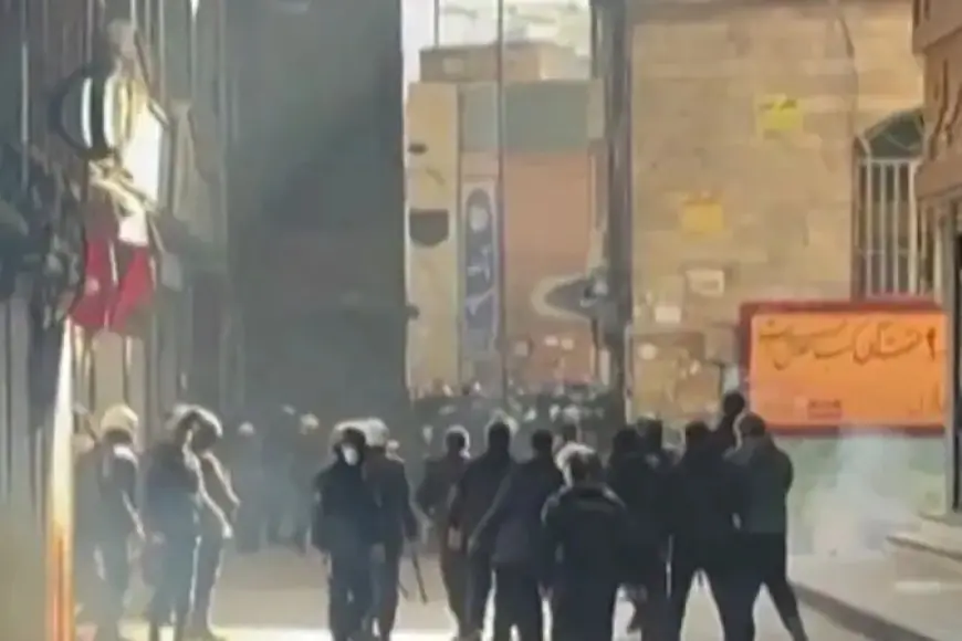 İran devlet televizyonu: Protestoların arkasında ABD ve İsrail bağlantılı 'ajanlar' var