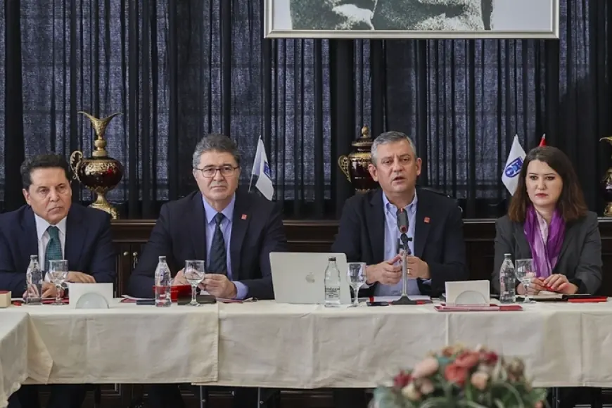 Özgür Özel: Kürt meselesinin çözülmesiyle ilgili adımları destekleyeceğiz