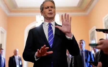 ABD Hazine Bakanlığı: İranlı liderler milyarlarca doları ülke dışına kaçırıyor