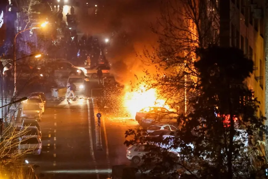 İran’da ölü sayısı 2 bin 615 oldu: Hava sahası kapatılıp açıldı, gündemde ABD müdahalesi var