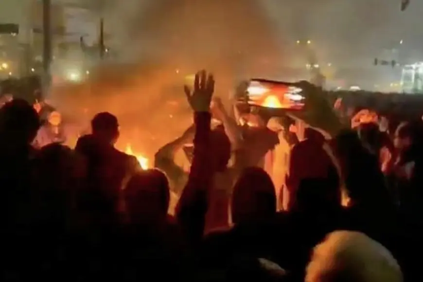 CNN: Binlerce Iraklı milis, protestoları bastırmak için İran'a sızdı