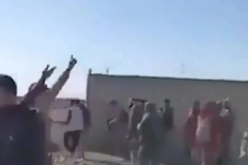 Guardian: Suriye’deki çatışmalar sırasında 100’den fazla IŞİD tutuklusu cezaevinden kaçtı