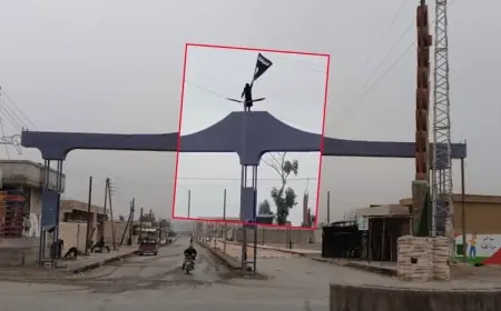 Rakka’da IŞİD bayrağı dalgalandırıldı