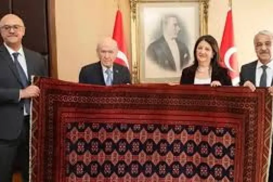 Öcalan’dan Bahçeli’ye ‘Barış ve Demokrasi Kilimi’