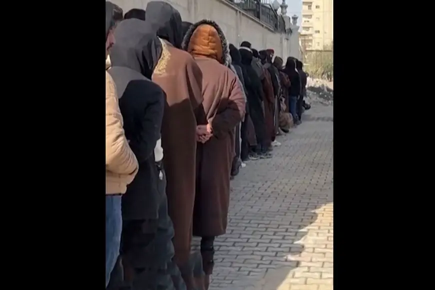 Rakka’da günde yüzlerce eski DSG mensubu silahlarını teslim ediyor