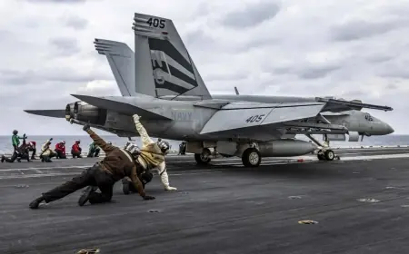 İran müzakere ve savaş arasında gidip geliyor