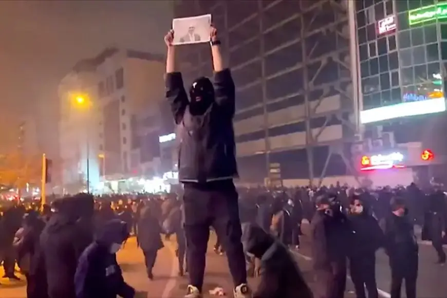 Üniformaların ardındaki çatlak: Devrim Muhafızları içinde sessiz kopuş