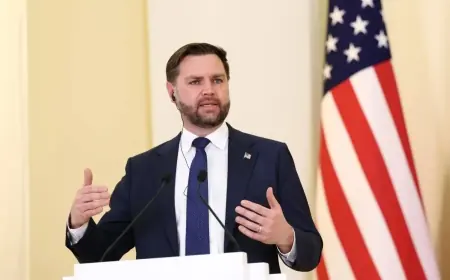 ABD Başkan Yardımcısı: İran’la müzakerelerde 'kırmızı çizgileri' yalnızca Trump belirler