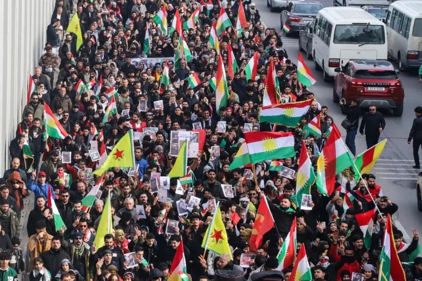 Suriye’de Yeni Dönem: Kürtler İçin Geri Adım mı, Yeni Bir Başlangıç mı?