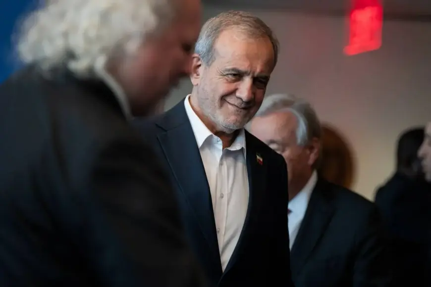 İran Cumhurbaşkanı: Nükleer programla ilgili 'aşırı taleplere boyun eğmeyeceğiz'