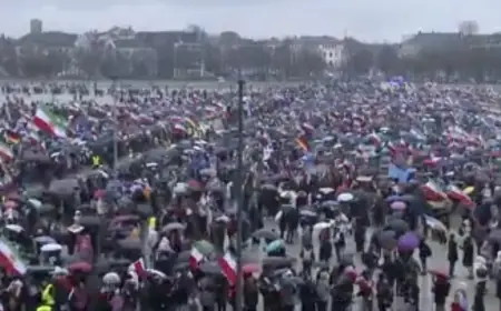 Münih’te 250 Bin Kişilik İran Protestosu: Küresel Gösteriler Büyüyor