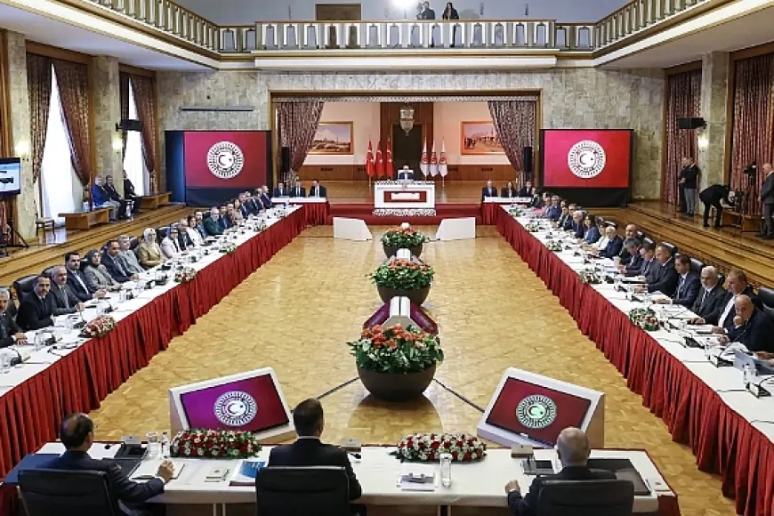 Türkiye Gazetesi: PKK’liler İçin Sınırlı Kapsamlı Yasal Düzenleme Hazırlığı