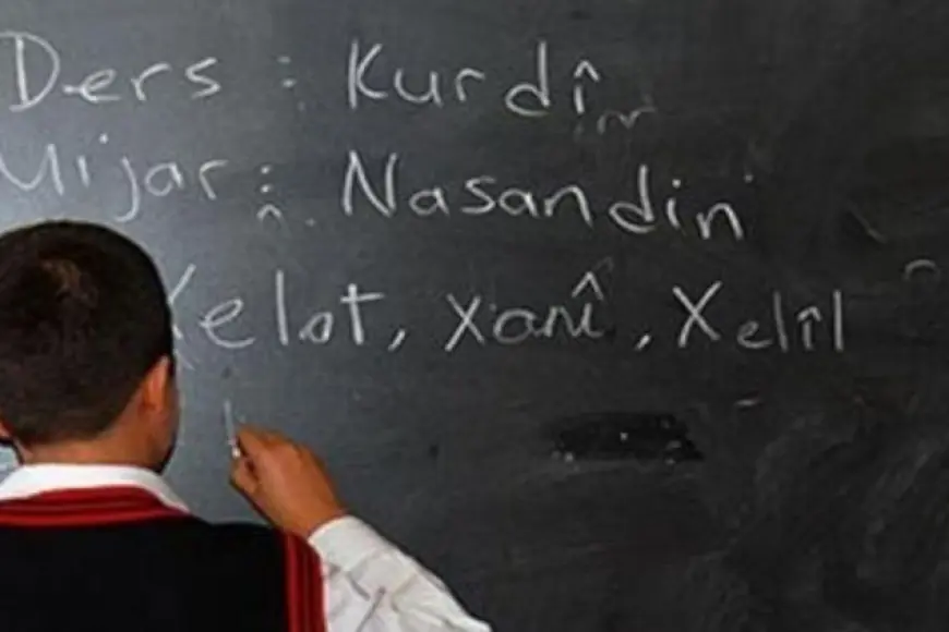 Krîza mamosteyên Kurdî: Ji bo 100 hezar xwendekarî tenê 157 mamoste