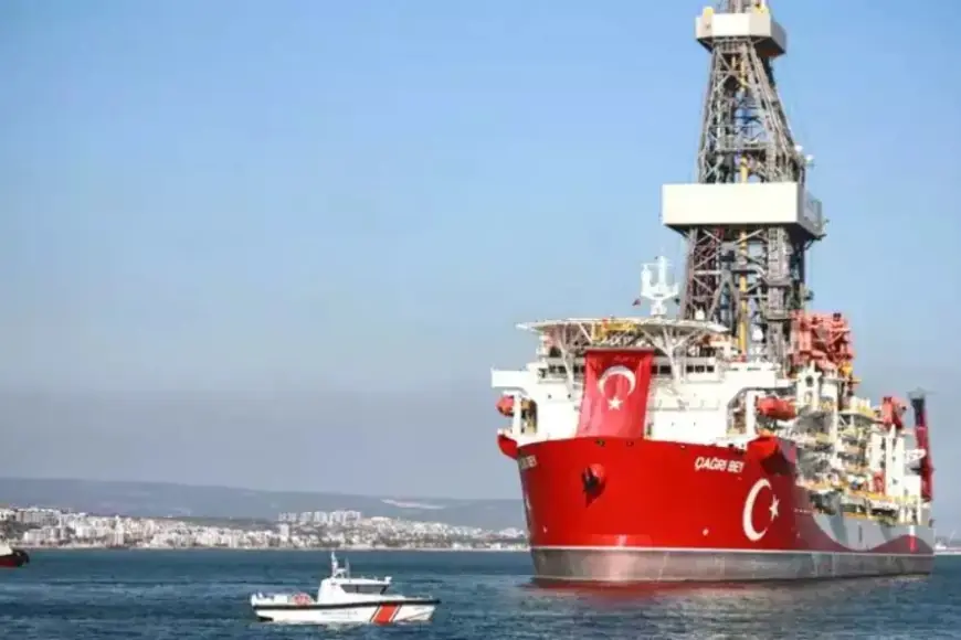 Türkiye Somali'ye sondaj gemisi ve F-16 uçakları gönderdi