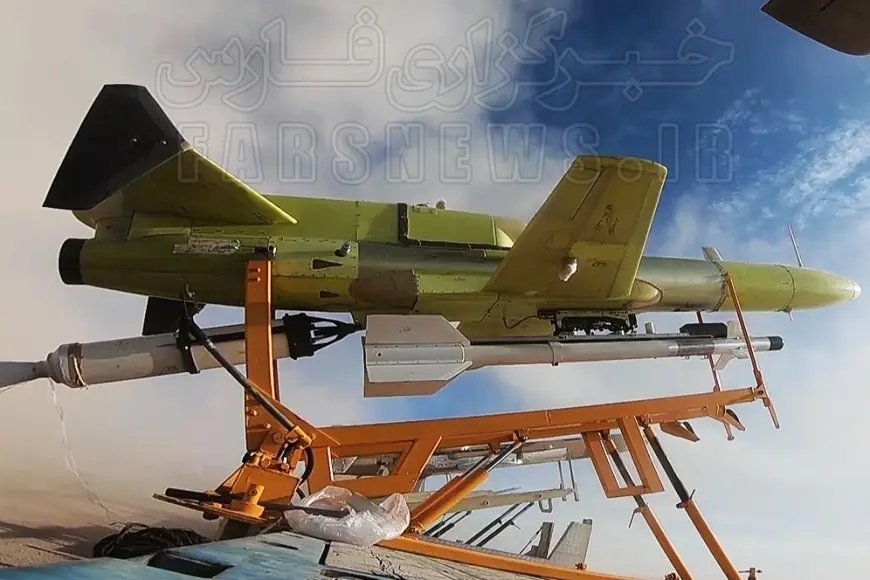 İran’dan ABD ve İsrail'e Mesaj: Tanker Uçaklarını Hedef Alabilecek Drone