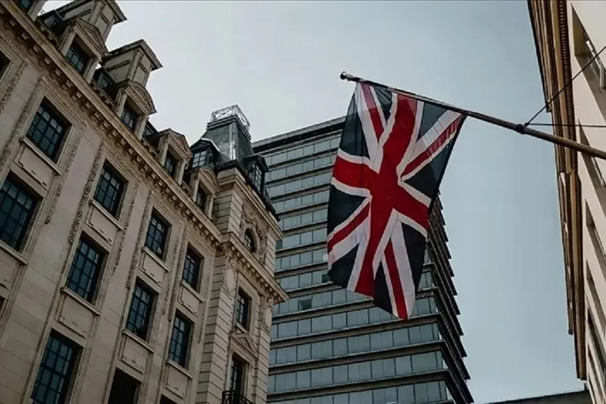 İran'da artan gerilim: İngiltere Tahran Büyükelçiliğini kapattı