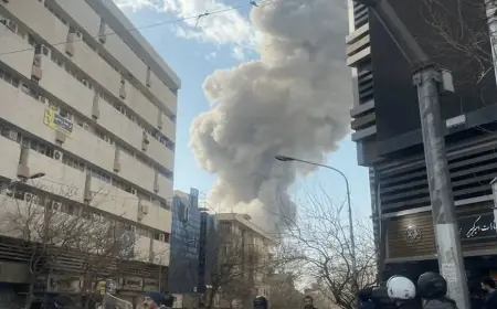 Tahran’da Kritik Noktalar Hedefte: Hamaney’in Ofisi ve İstihbarat Bakanlığına Saldırı