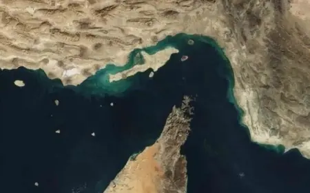 İran: Hürmüz Boğazı'nı kapattığını duyurdu