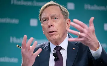 Eski CIA Başkanı: İran çatışmayı genişleterek stratejik hata yaptı