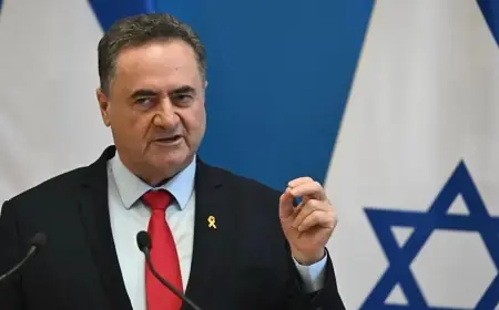 İsrail Savunma Bakanı: Hamaney’in yerine geçecek kişi de hedef alınacak