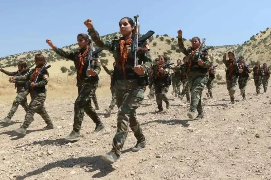 İsrail medyası: Kürt güçleri İran’da kara operasyonu başlattı