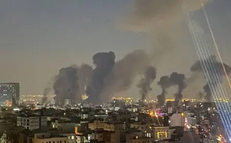 Tahran'da art arda şiddetli patlamalar