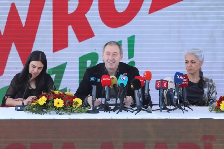 Tuncer Bakırhan: 'Kürtler hiçbir gücün silahlı gücü değildir'