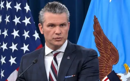 ABD Savunma Bakanı: İran'a yönelik saldırıları şiddetlendireceğiz