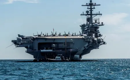 İran’dan İddia: USS Abraham Lincoln Uçak Gemisi füze ve İHA saldırısında hasar gördü
