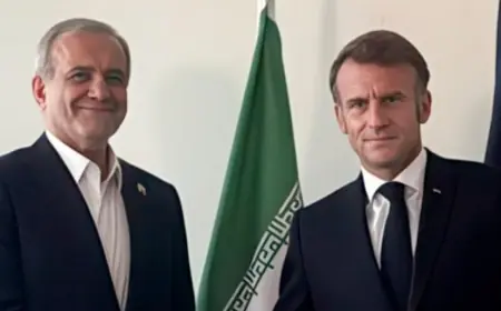 Macron ile Pezeşkiyan telefonda görüştü