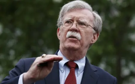 John Bolton: İran rejimi batan bir gemi