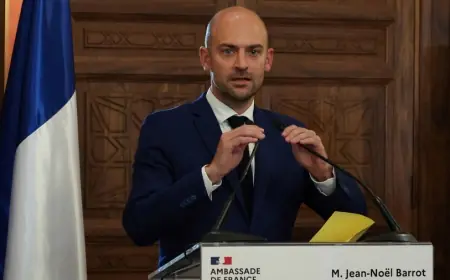 Fransa: İran siyasi yolunu değiştirmeli